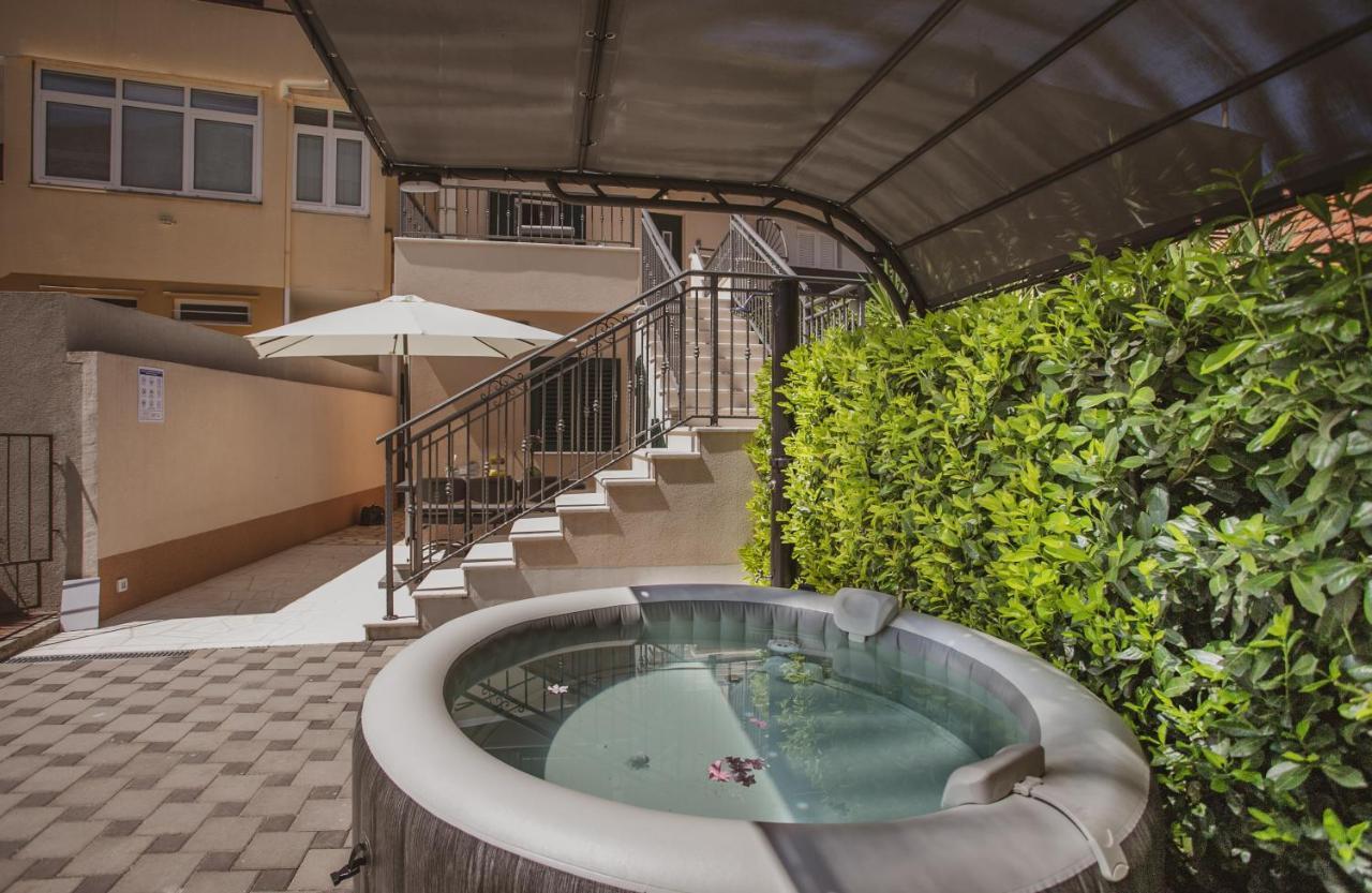 Willa Luxury House Lucija Dugi Rat Zewnętrze zdjęcie