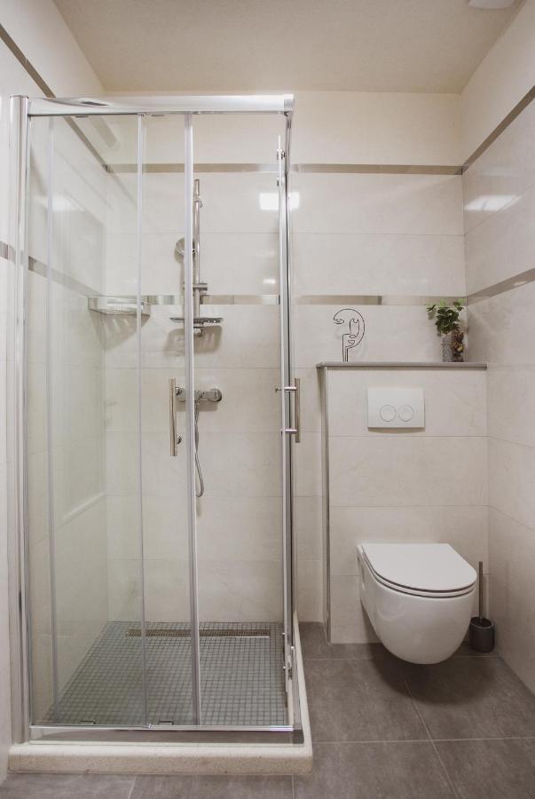 Willa Luxury House Lucija Dugi Rat Zewnętrze zdjęcie